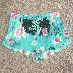 Billabong printed floral shorts SZ Large